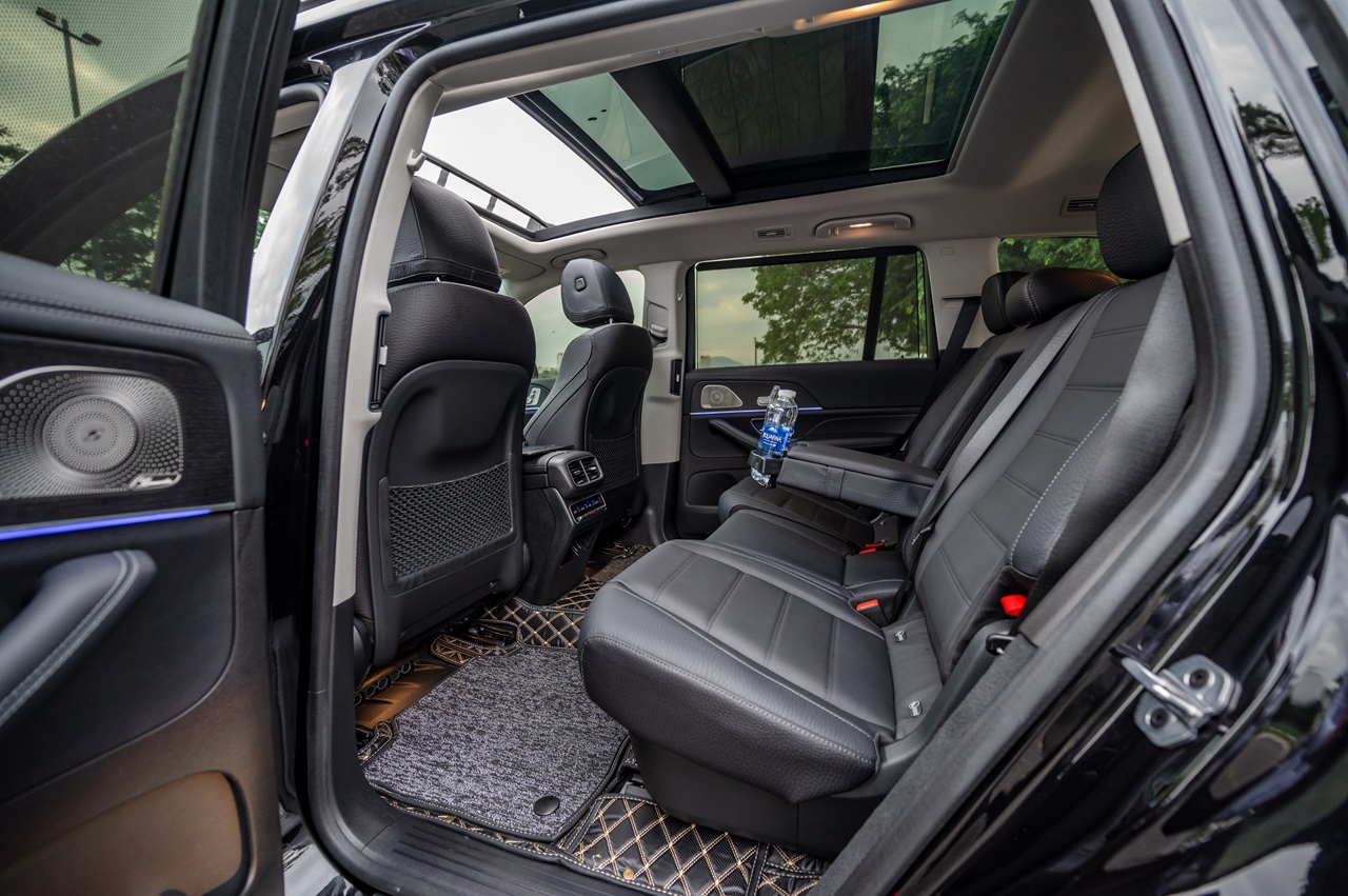 Cho thuê xe Mercedes GLS 450 2024 tại Đà Nẵng 03